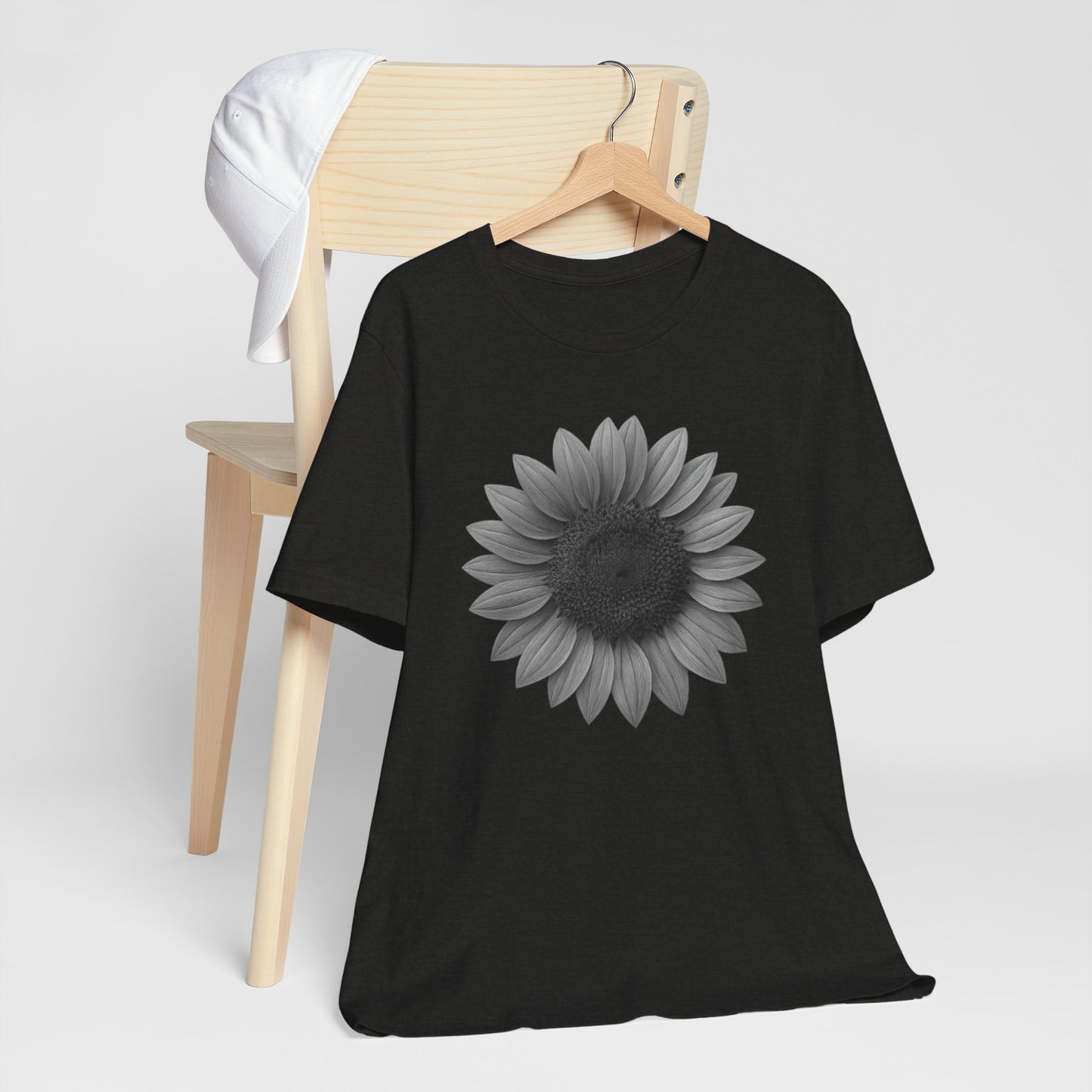 Sunflower Graphic Unisex Tee - Perfect for Nature Lovers